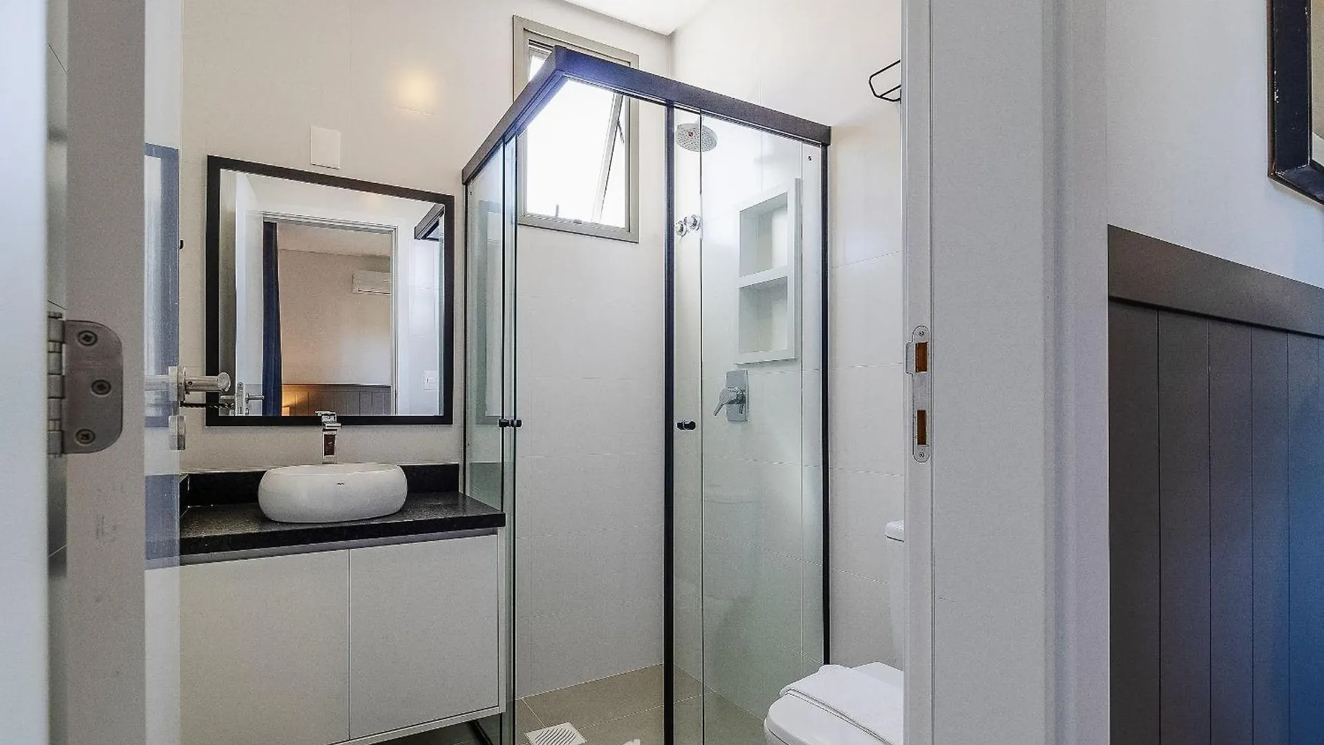 Estadia Em Predio Com Piscina, Academia E Lazer - Ssl Florianópolis Apartment